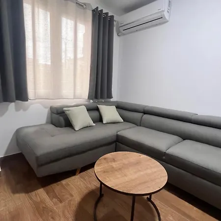 Lejlighed Cozy Tirana